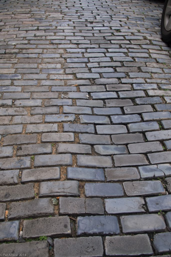 Glazed bricks
